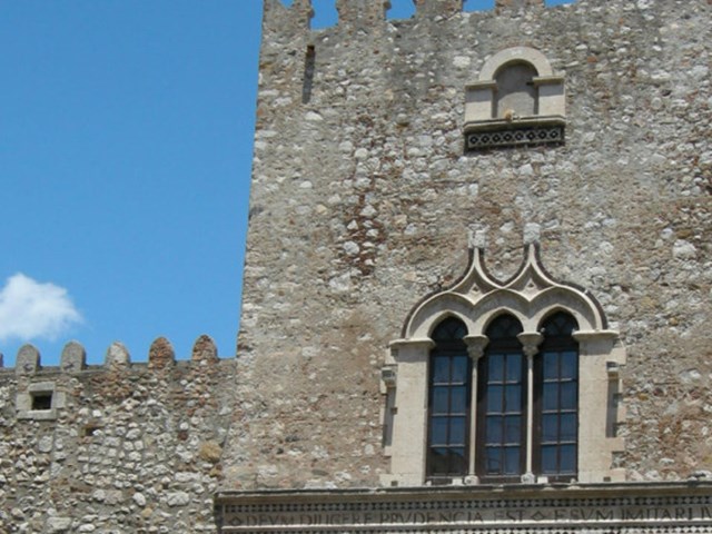 Palazzo Corvaja Particolare